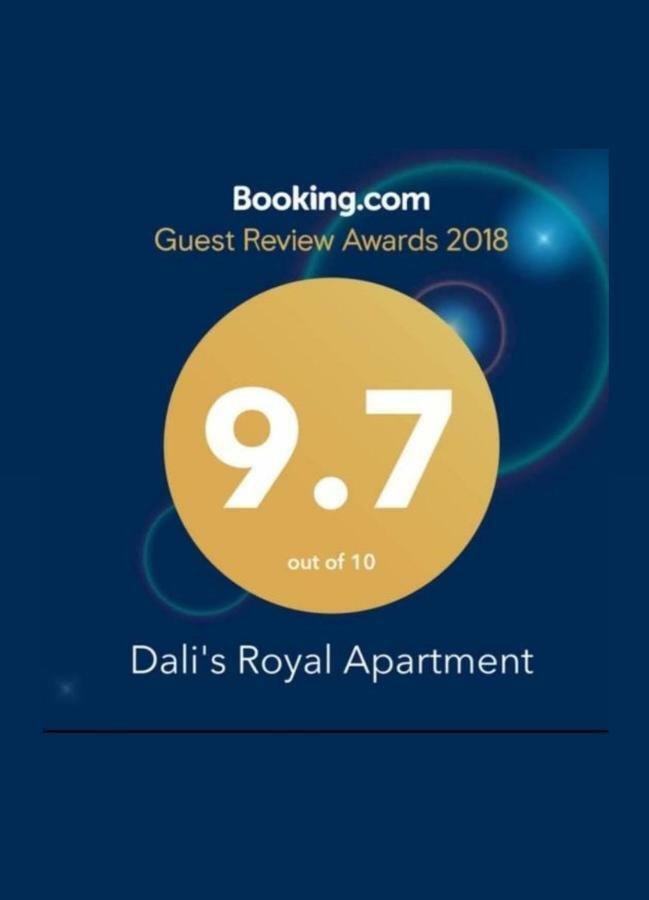 Dali'S Royal Apartment 第比利斯 外观 照片